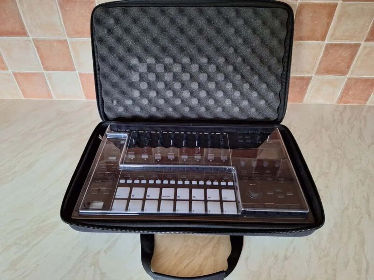 Roland mc707 - Image 4