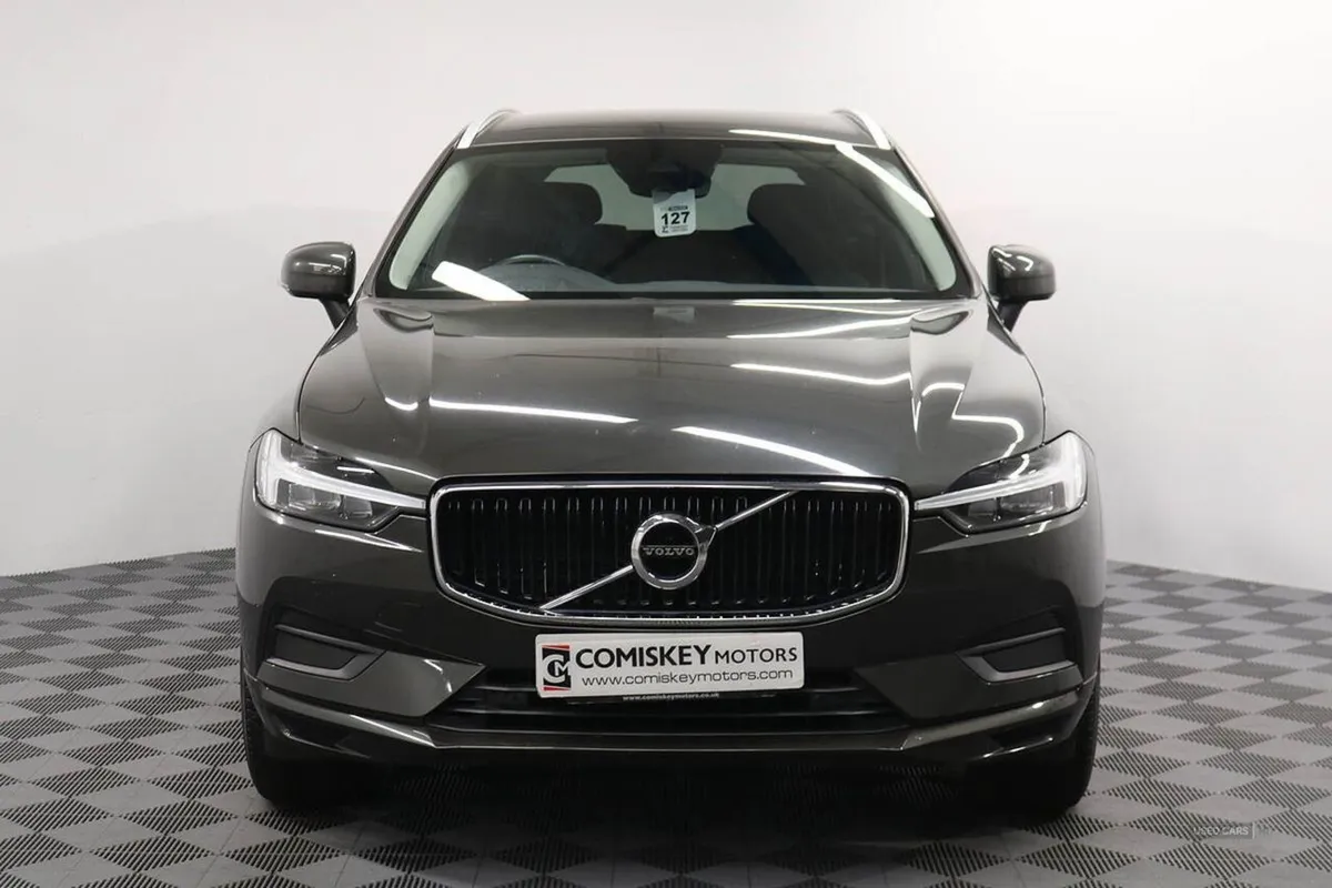 Volvo XC60 B4 Mhev Momentum - Image 2