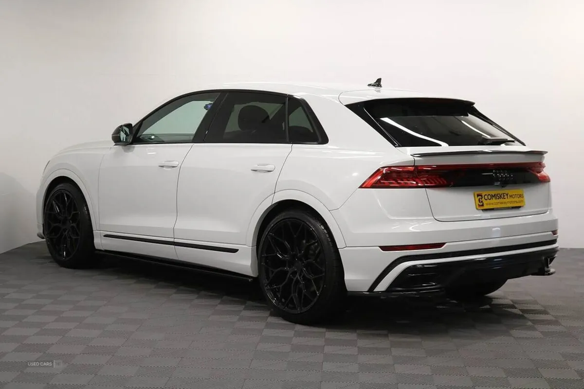 Audi Q8 TDI V6 S Line - Image 4