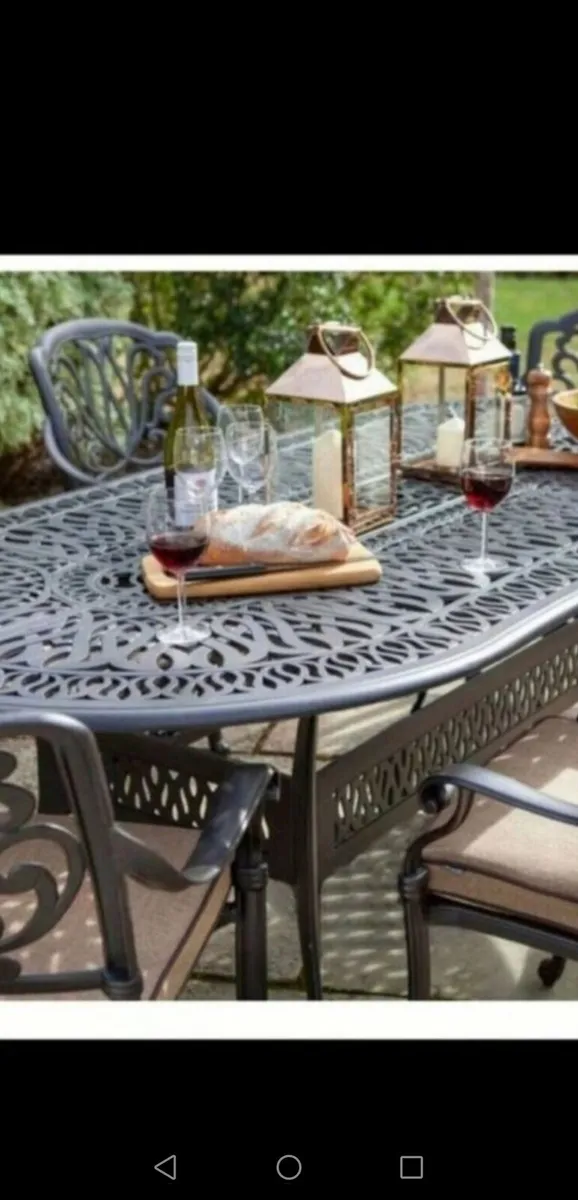 **CLEARANCE** Brand New Hartman Cast Alum 6 Seater - Image 2