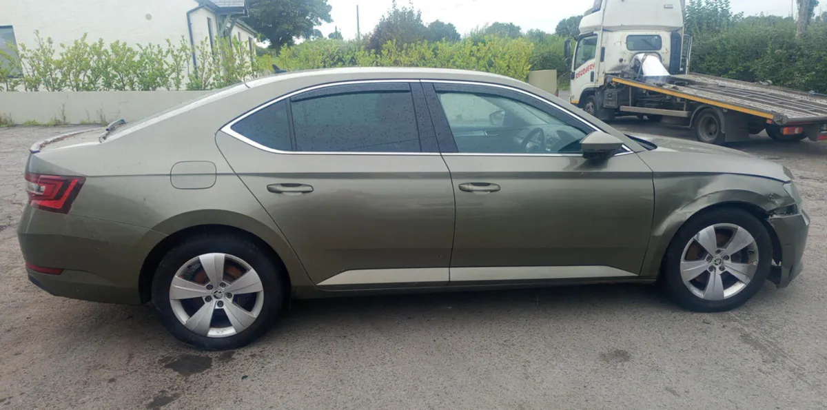 2016 SKODA SUPERB  2.0 DIESEL FOR BREAKING! - Image 3