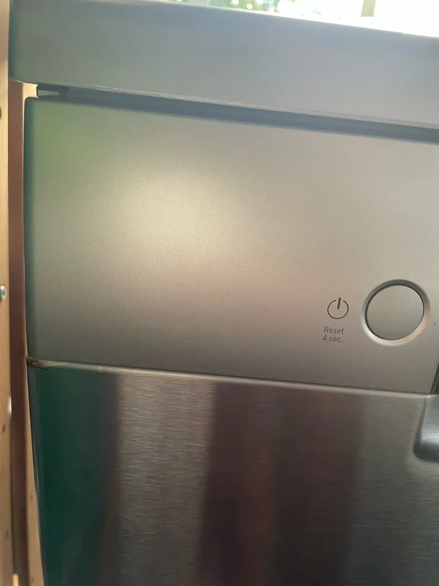 Bosch Dishwasher - Image 3