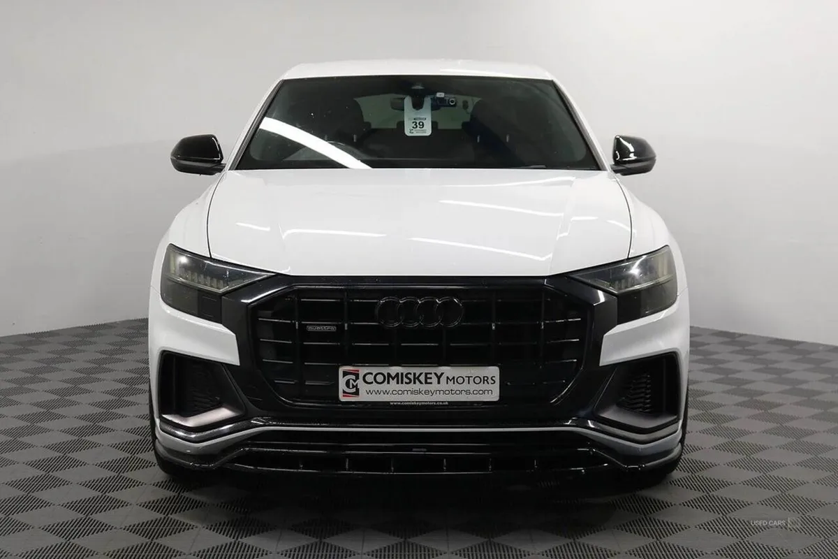 Audi Q8 TDI V6 S Line - Image 2