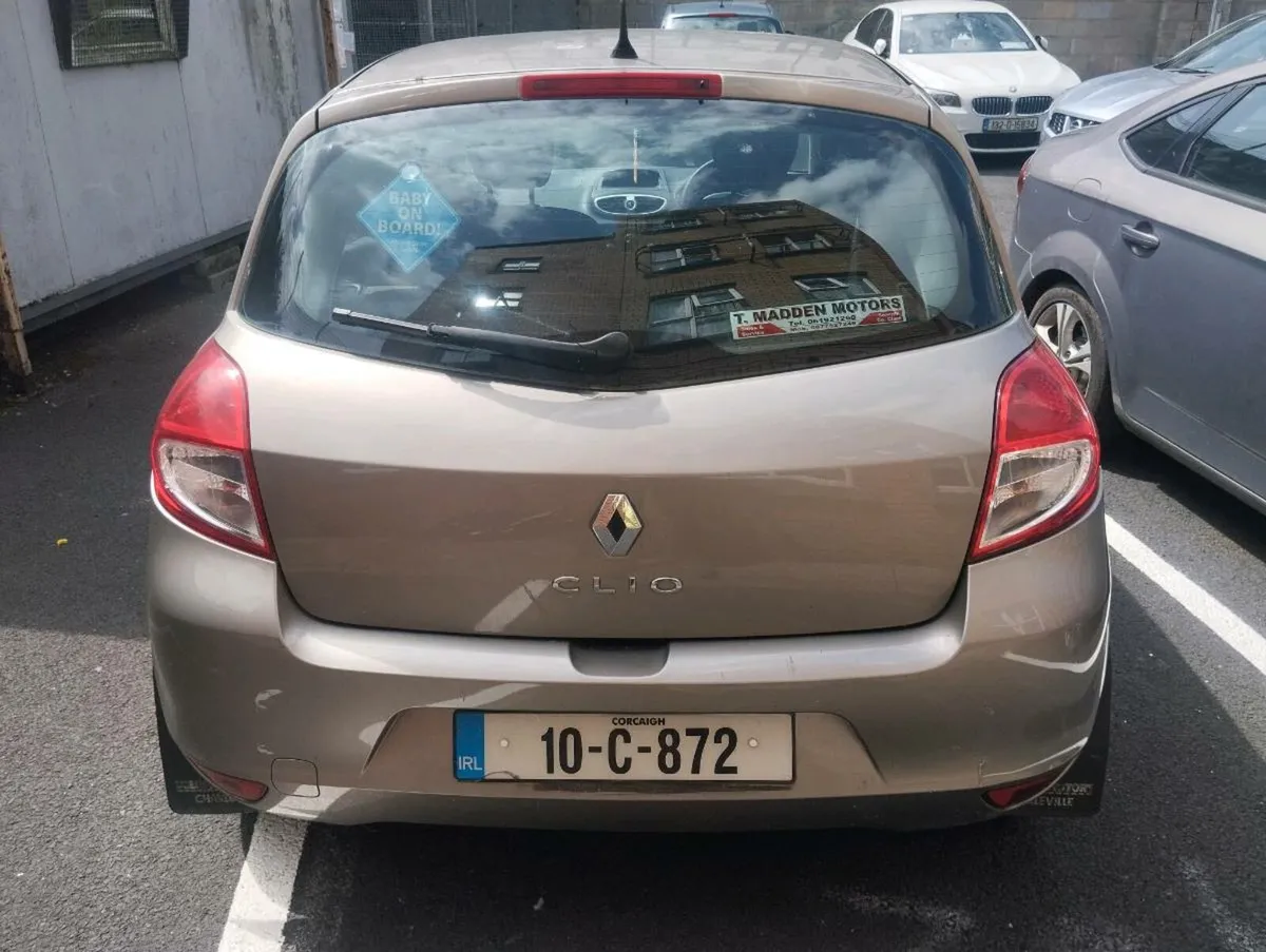 Car - Image 3