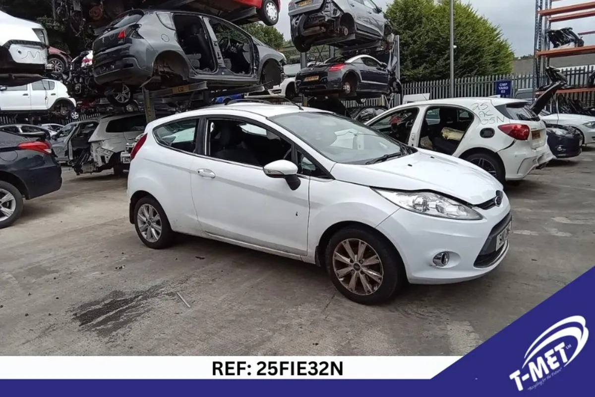 2011 FORD FIESTA BREAKING FOR PARTS - Image 3