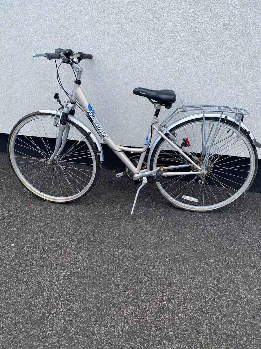 2 adult bikes - Image 1