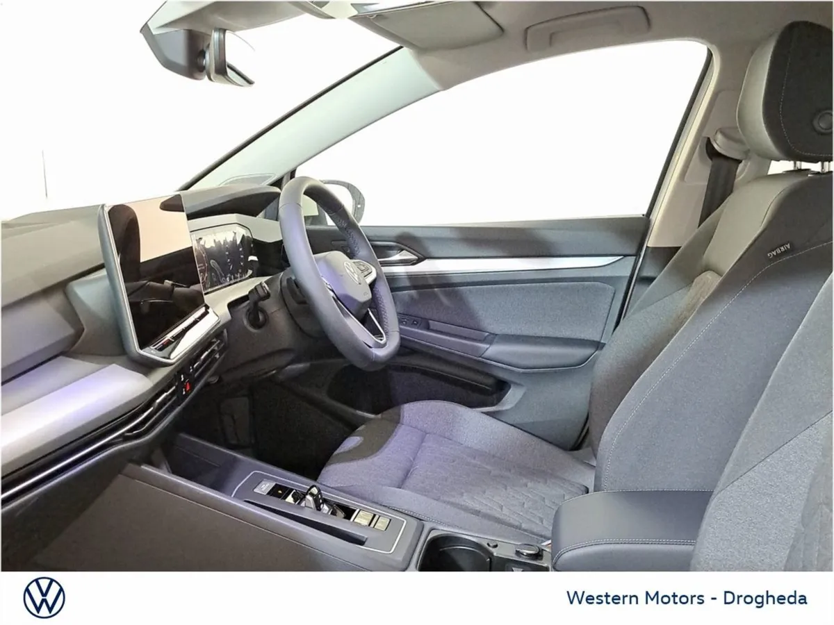 Volkswagen Golf Edition 75 Automatic  brand New - Image 4