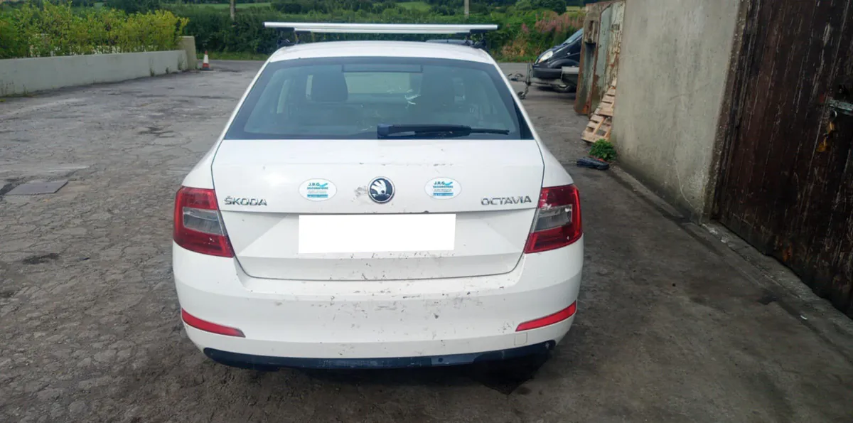 2016 SKODA OCTAVIA 1.6 DIESEL FOR BREAKING! - Image 2