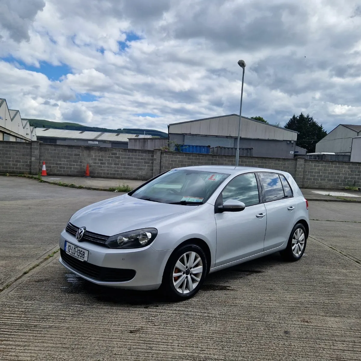 Volkswagen Golf 2012 - Image 2