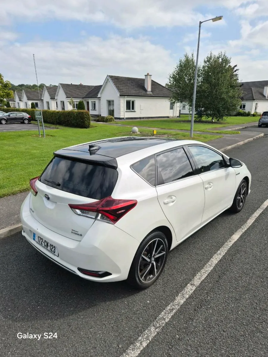 Toyota  Auris €14,750  luna  Hy Bird..  Sport - Image 4