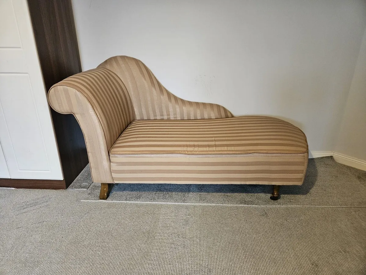 Chaise Longue + Cushion Covers (2) - Image 3