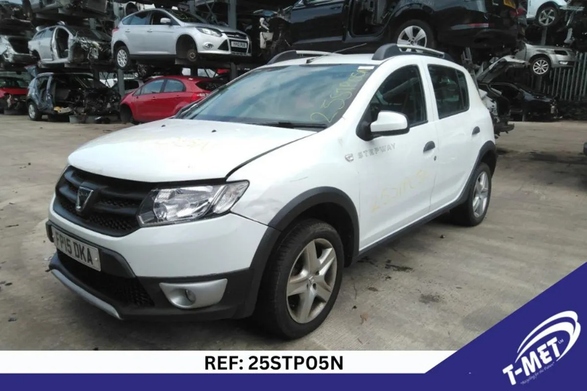 2015 DACIA SANDERO STEPWAY BREAKING FOR PARTS - Image 1