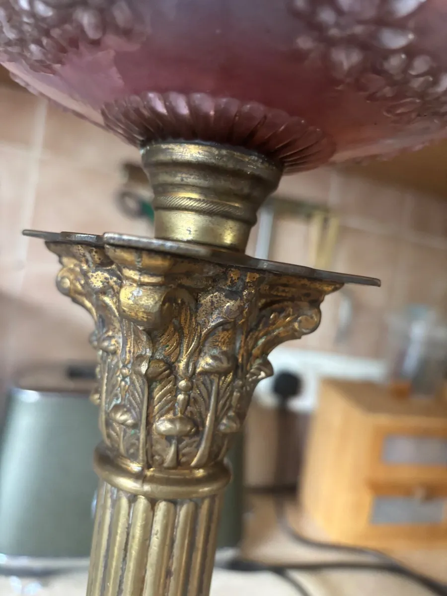 Victorian oil lamp - Image 3