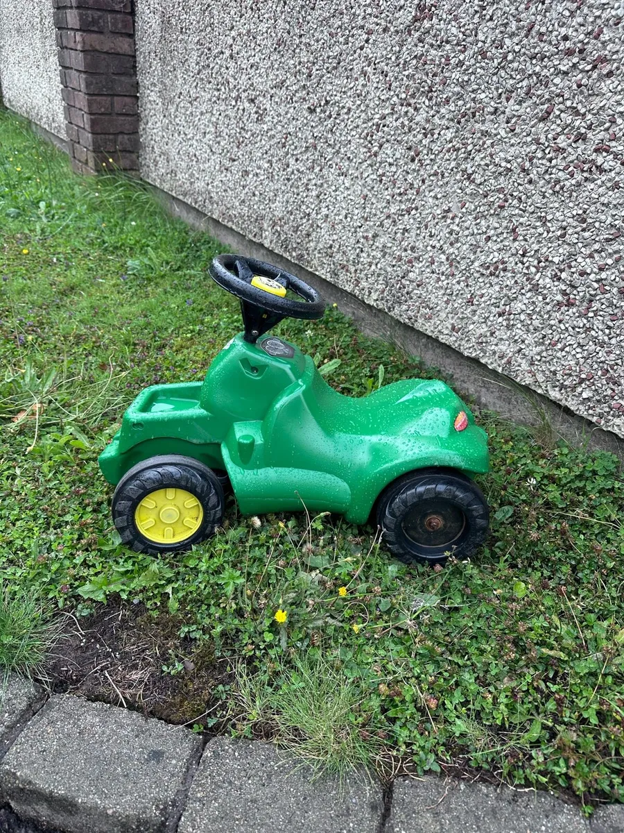 Free ride on tractor