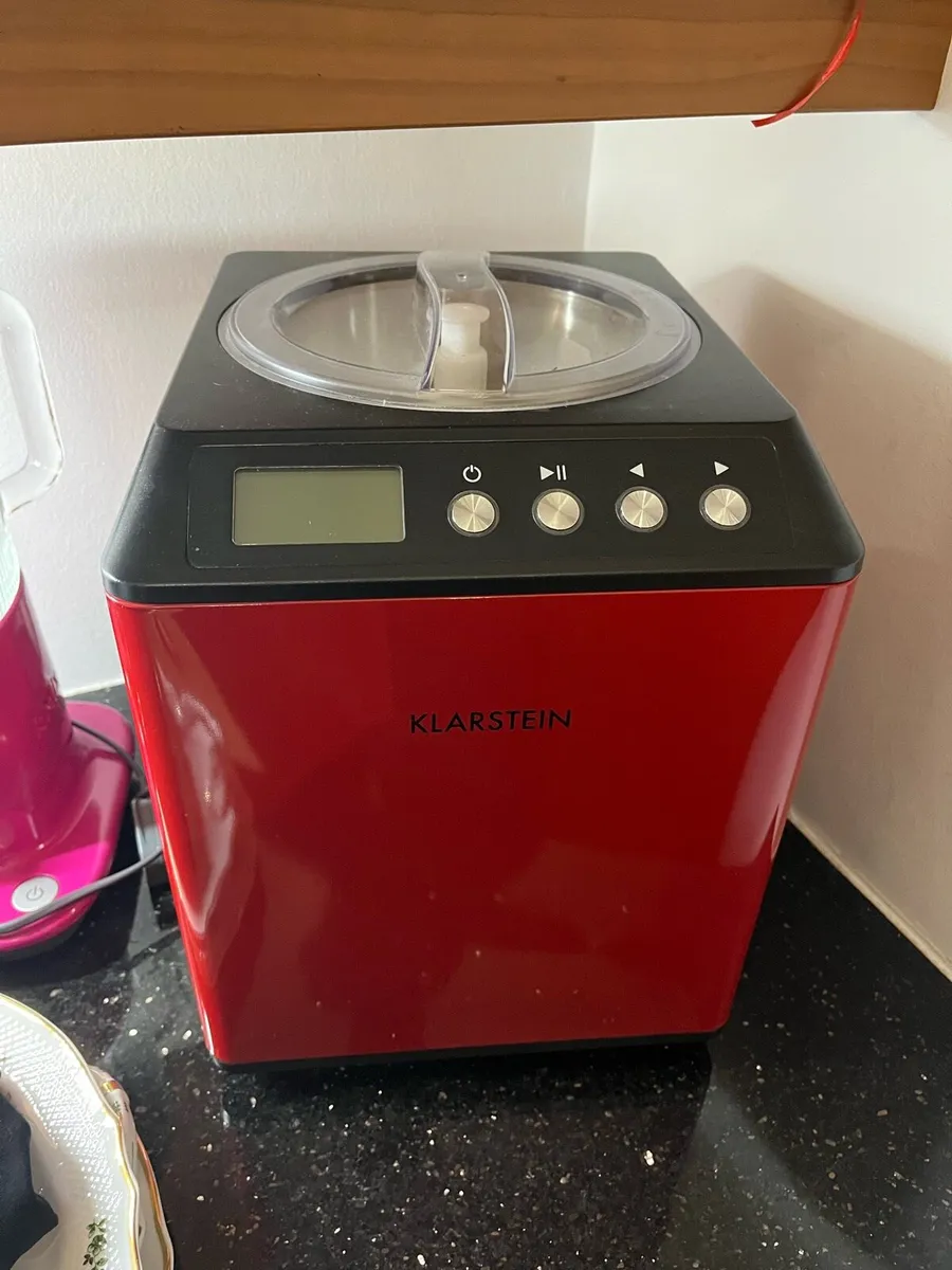 Ice cream maker - Image 1
