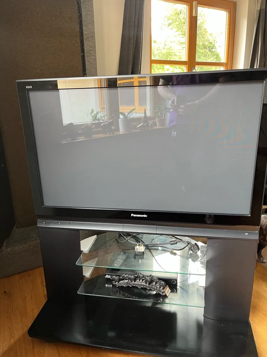 Tv - Image 1