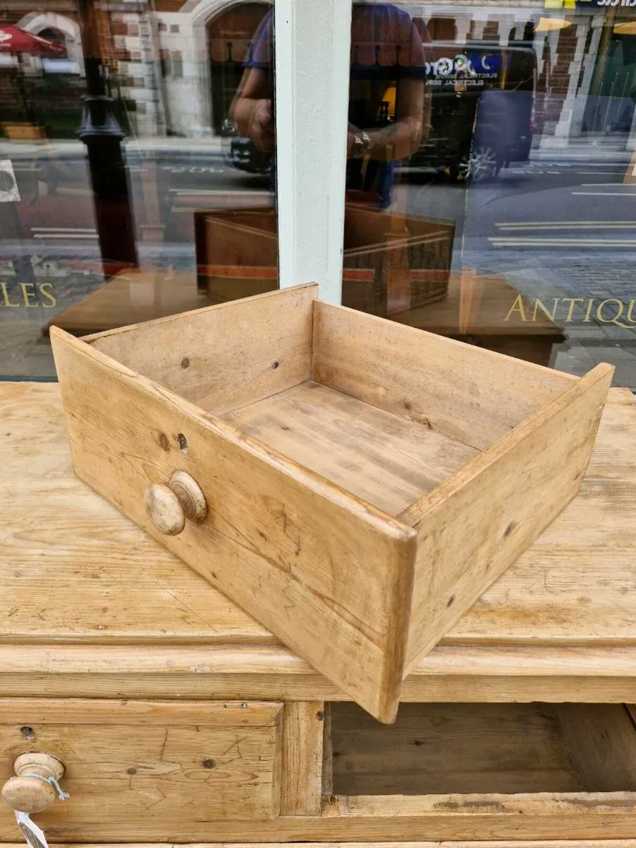 Waxed Pine Chest - Image 4