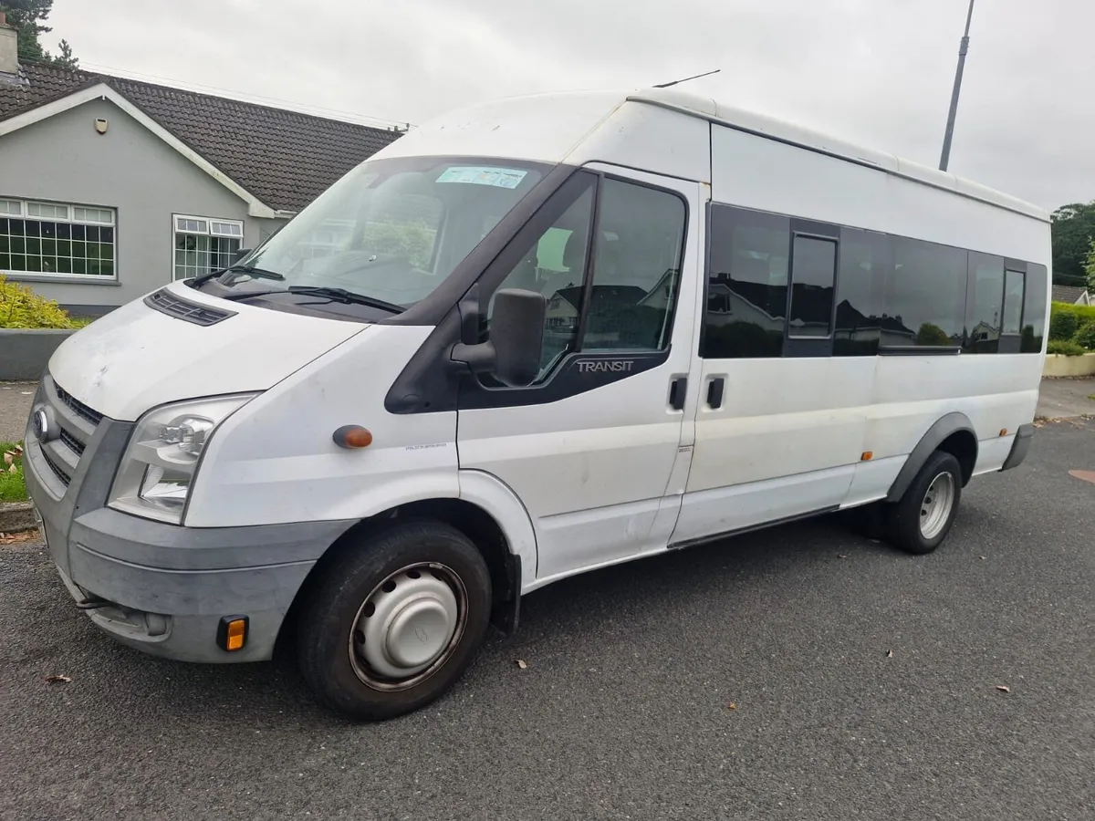 Mini - bus 16 seater - Image 2