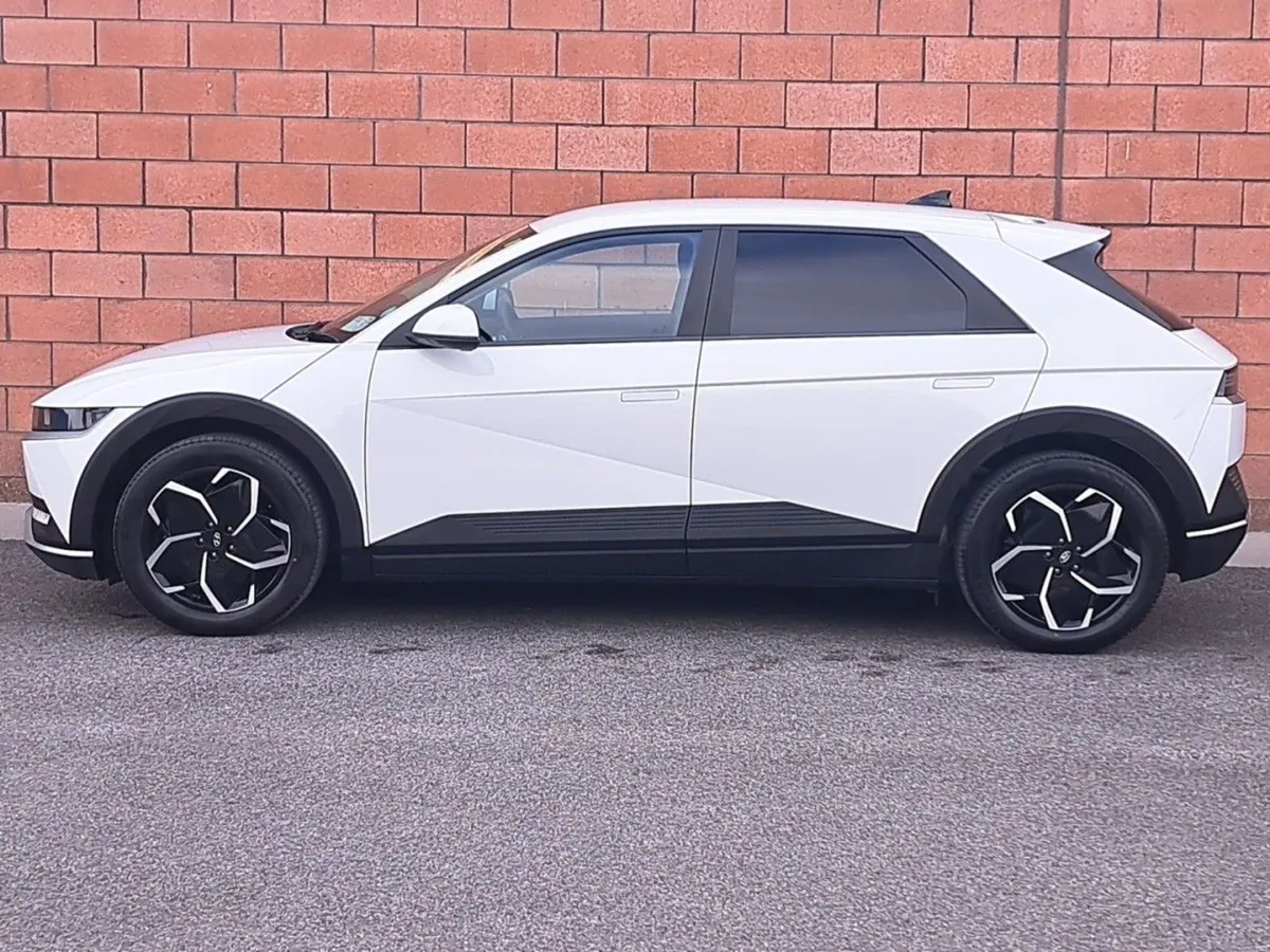 Hyundai Ioniq 5 Executive Plus Model 58 K/wh Batt - Image 3