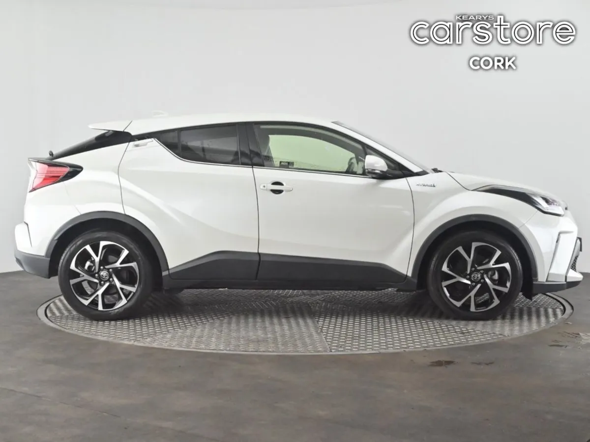 Toyota C-HR 1.8 Hybrid Auto - Image 3