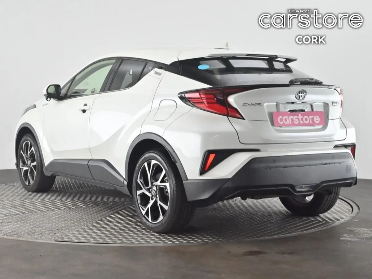 Toyota C-HR 1.8 Hybrid Auto - Image 4