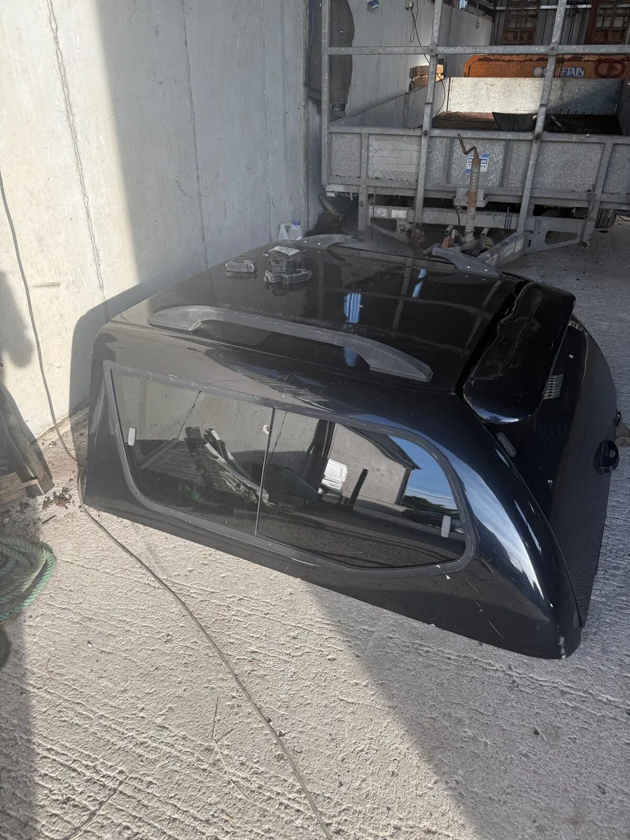 Amarok canopy - Image 1