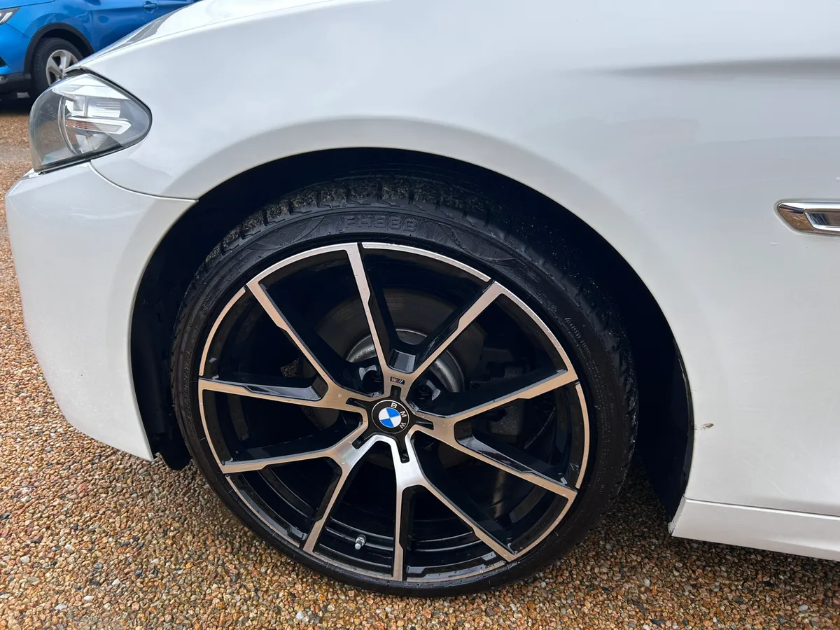 BMW 520 MSPORT AUTO - Image 4