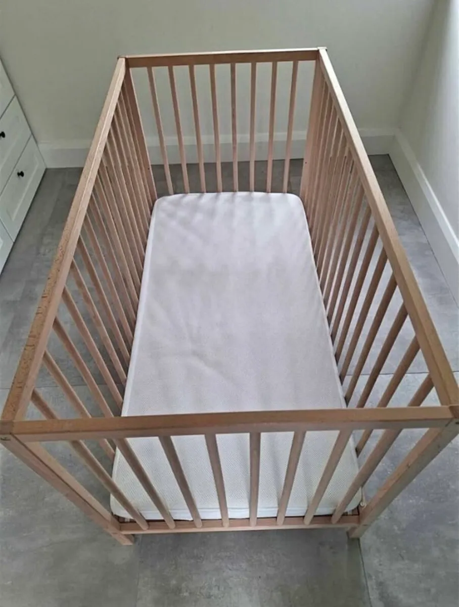 Baby Cot And Baby Elegance Mattress - Image 1