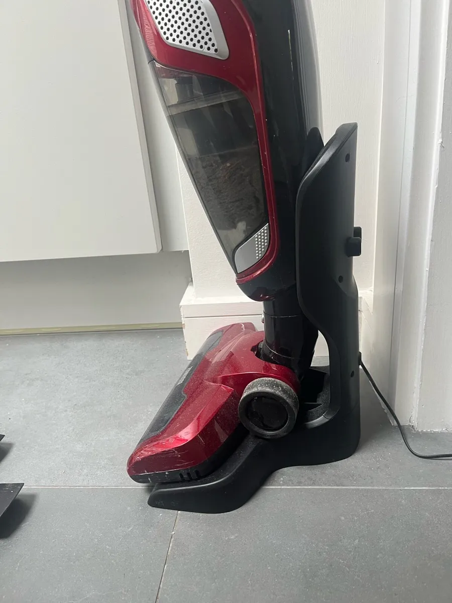 Zanussi Vacuum Cleaner, portable & cordless - Image 4