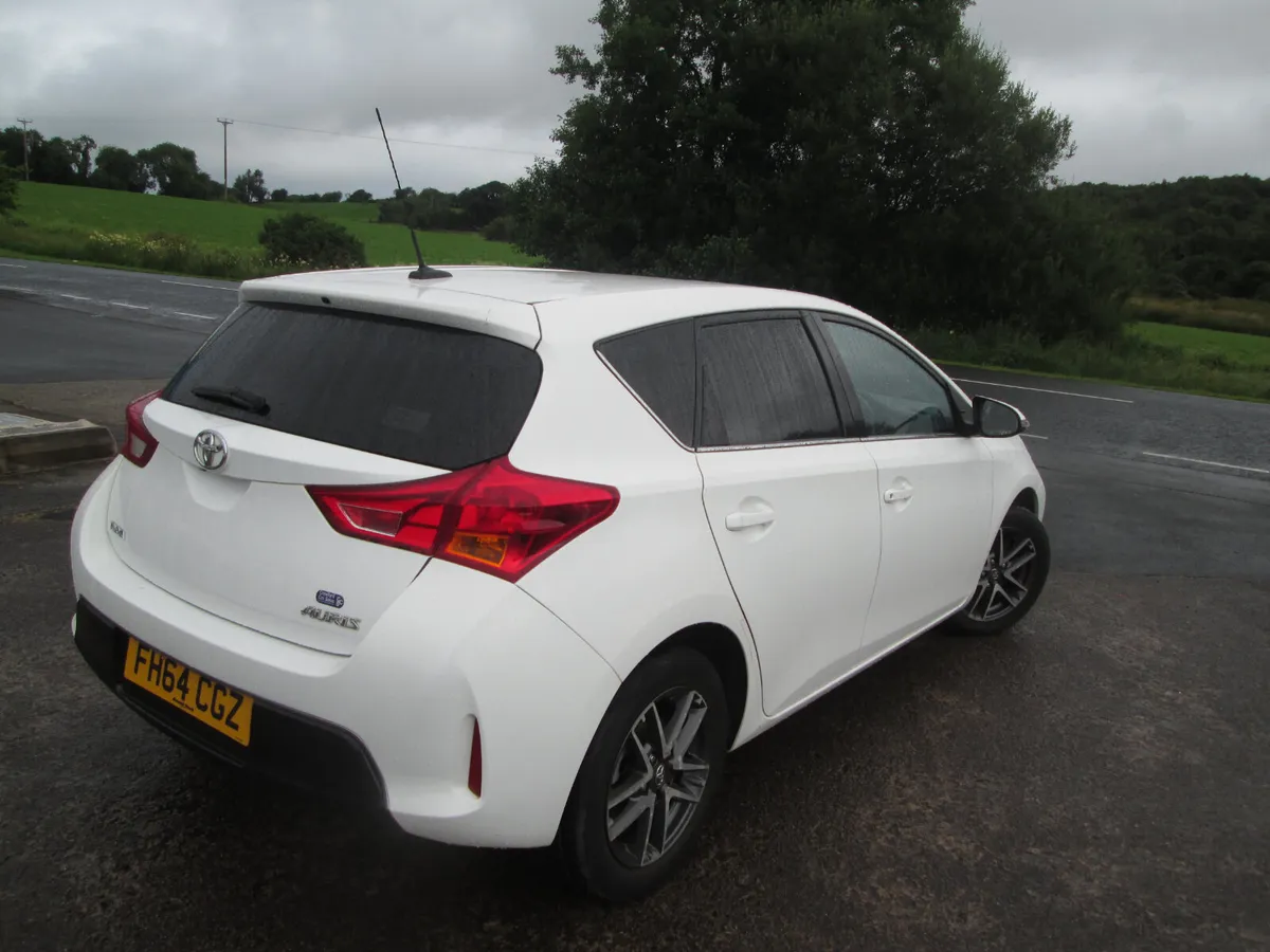 2014  TOYOTA  AURIS  1.4  D-4D  ICON +  5DR - Image 4
