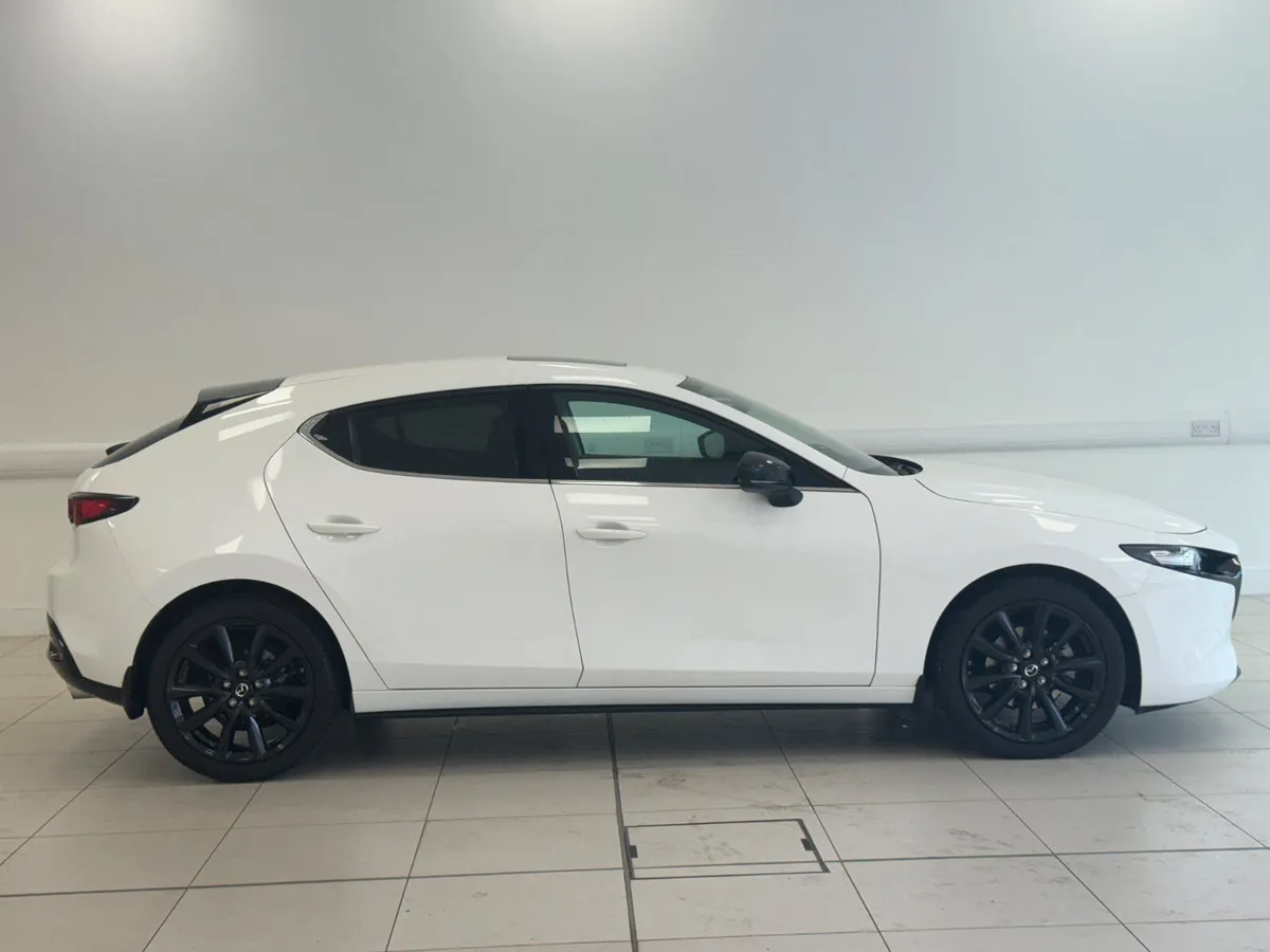 Mazda Mazda3 2025 - Image 3