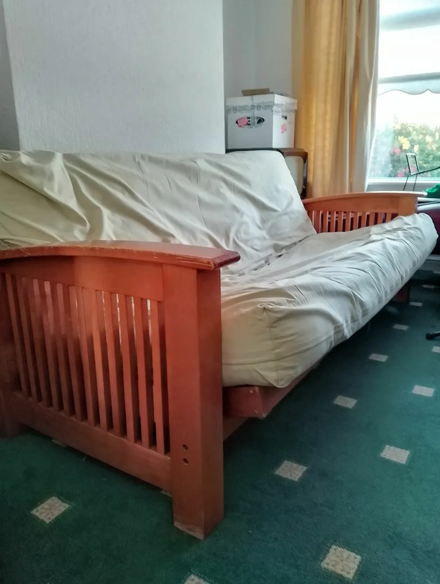 Sofa Futon (FREE) - Image 1
