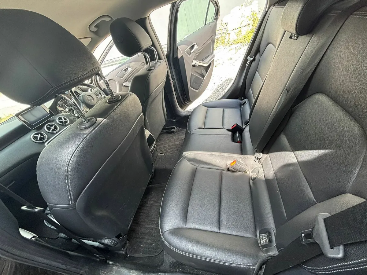 Mercedes-Benz A-Class 2017 - Image 3