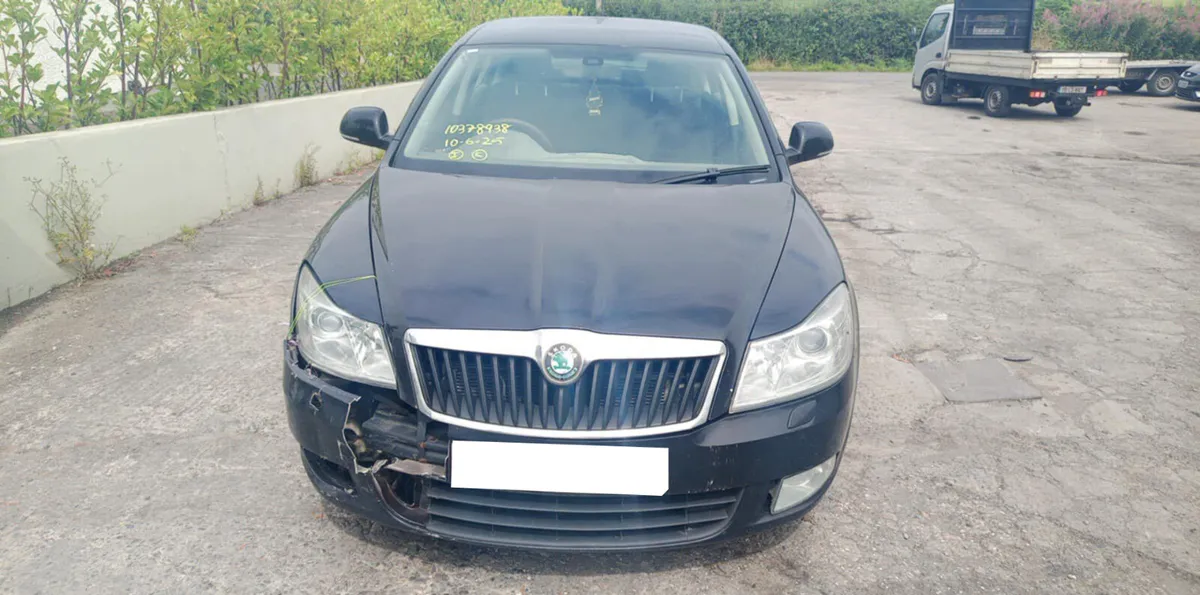 2011 SKODA OCTAVIA 2.0 DIESEL FOR BREAKING! - Image 1