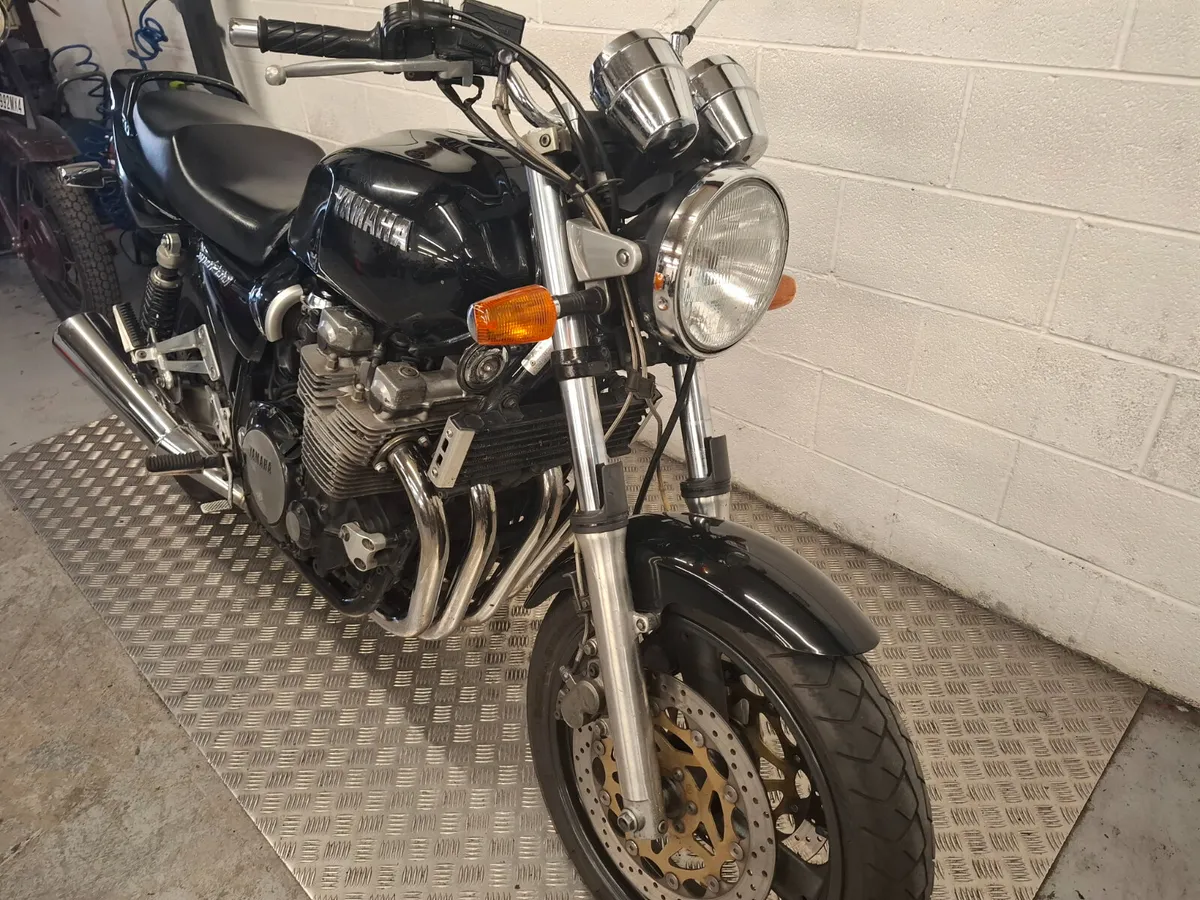 Yamaha XJR 1200 1995 - Image 2