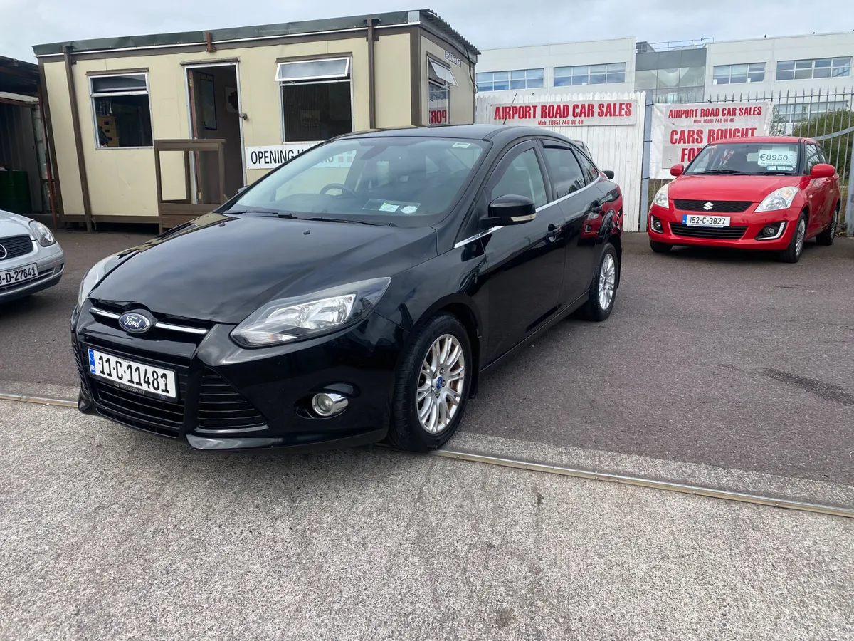 Ford Focus 2011 - Image 1
