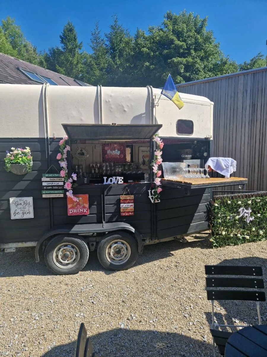 Bar hire - Image 1