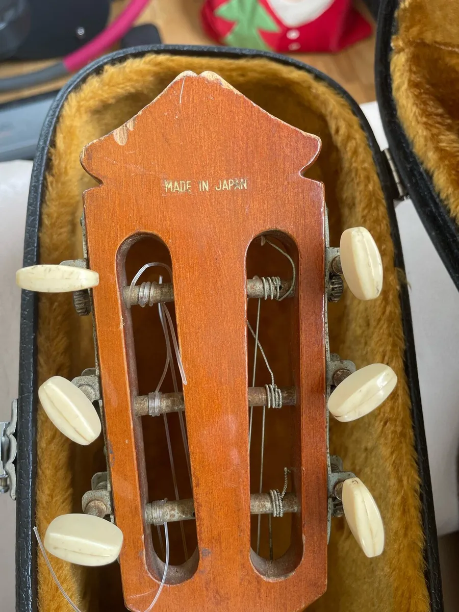 Yamaha S-50A Acoustic guitar - Image 3