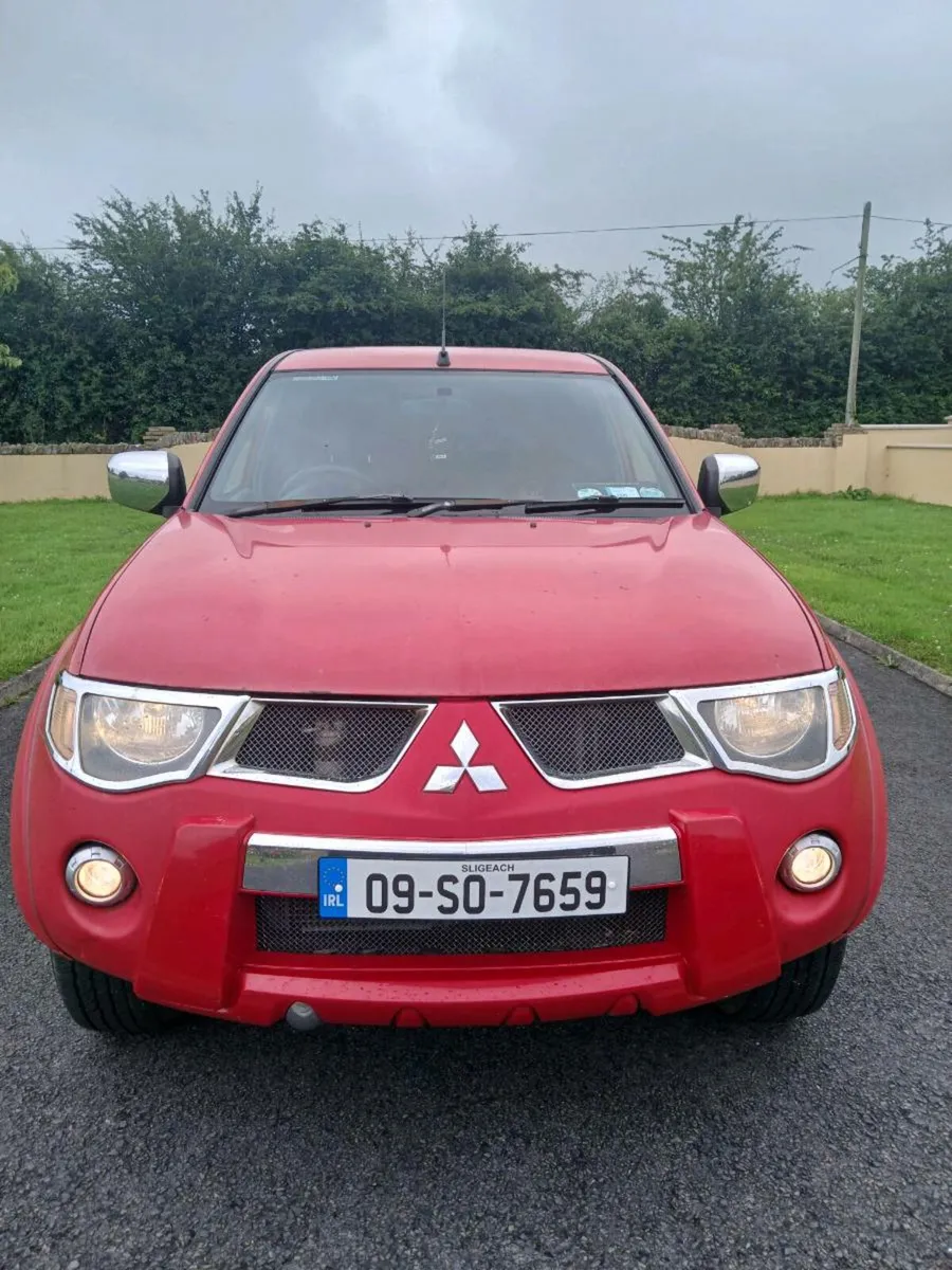 Mitsubishi L200 crew 2009 doe and taxed// - Image 1