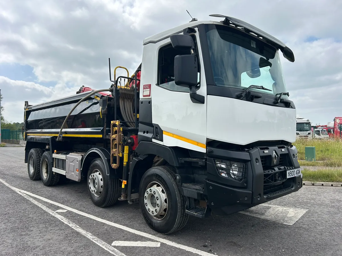 2021 Renault Epsilon Grabloader - Image 1