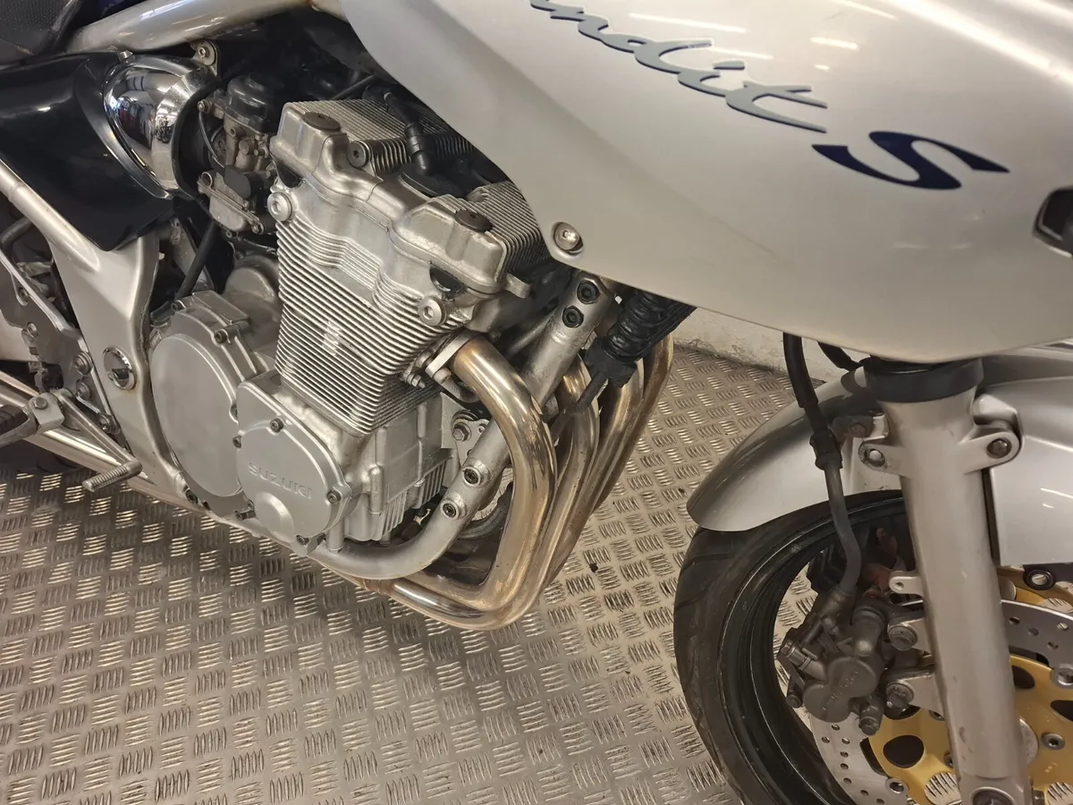 Suzuki Bandit 600 2006 - Image 4