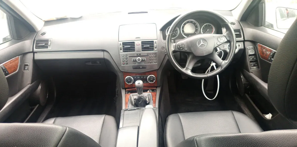 2011 Mercedes Benz C Class 2.1 Cdi For Breaking! - Image 4