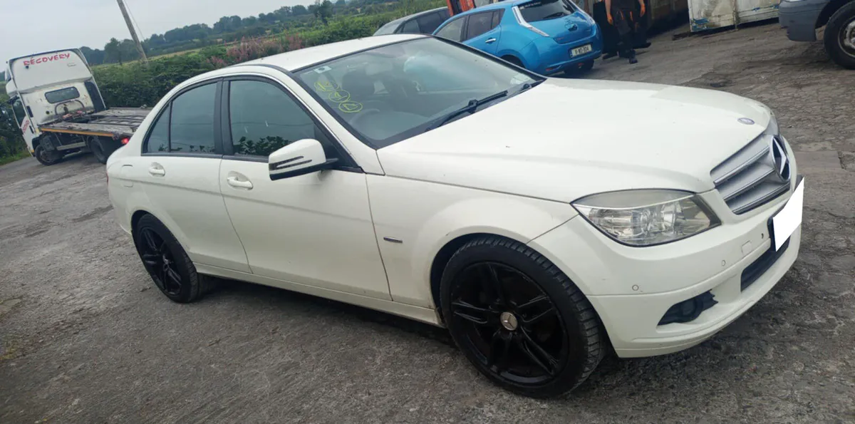 2011 Mercedes Benz C Class 2.1 Cdi For Breaking! - Image 1