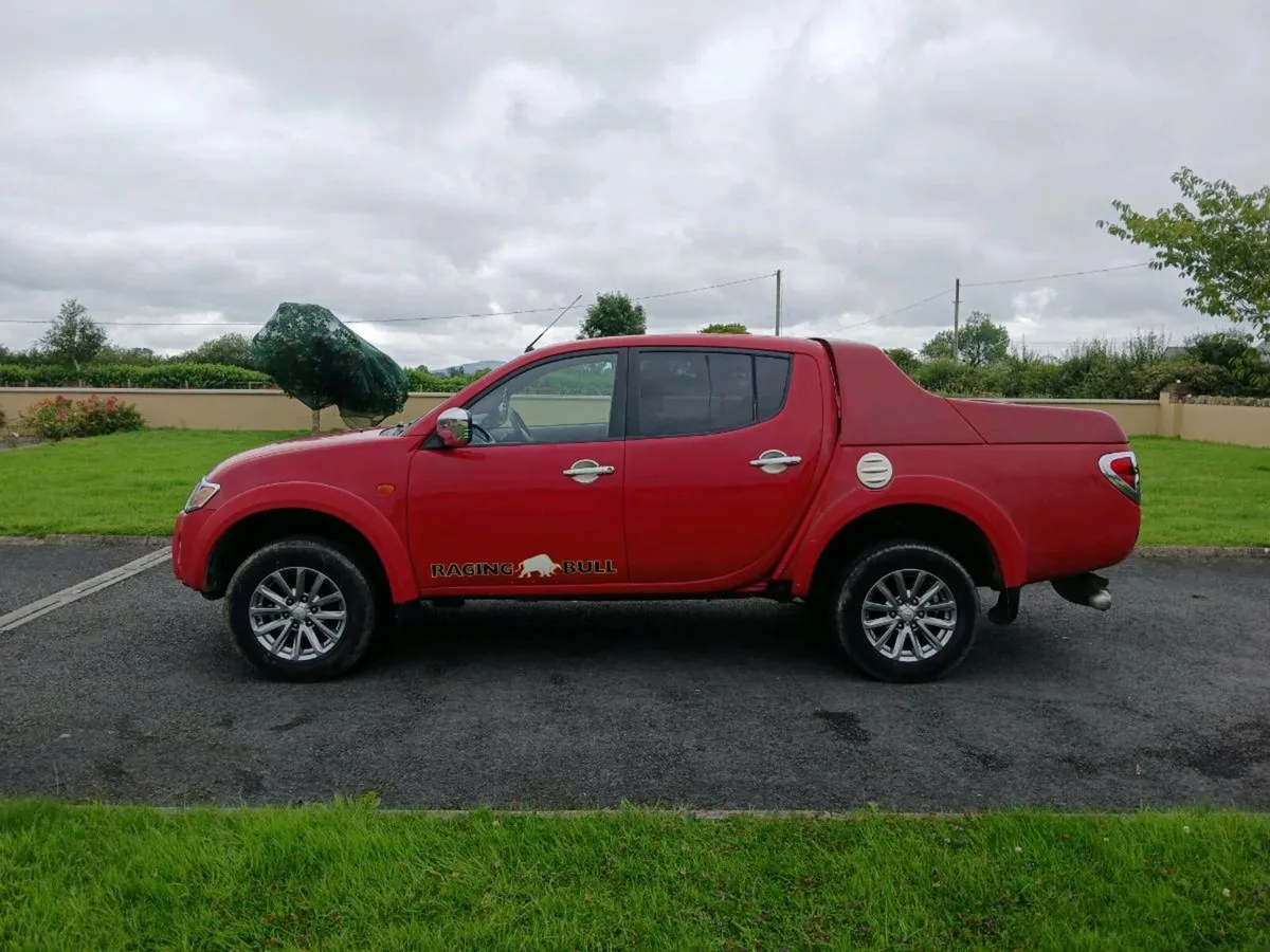 Mitsubishi L200 crew 2009 doe and taxed// - Image 4