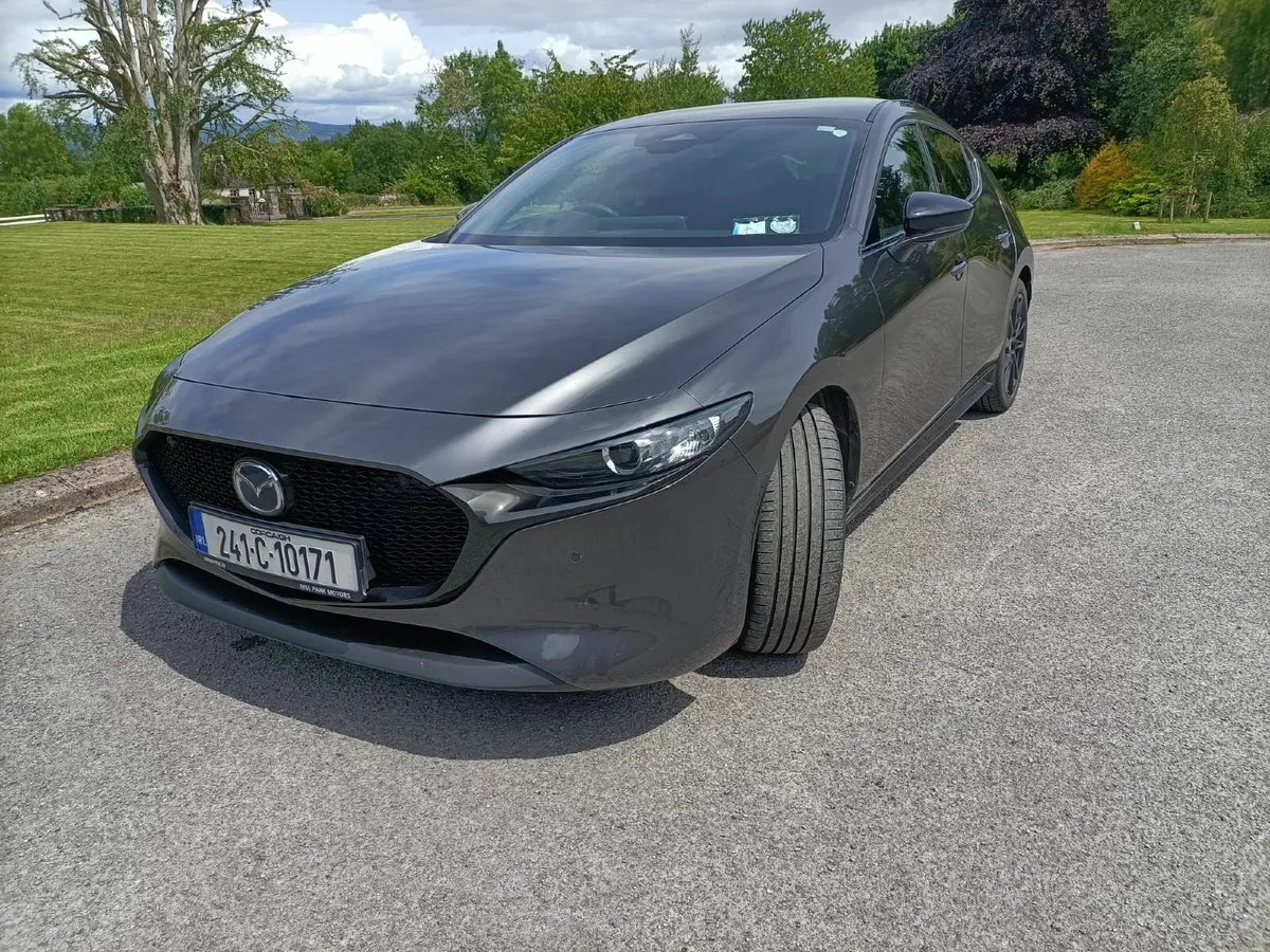 Mazda Mazda3 2024 - Image 2