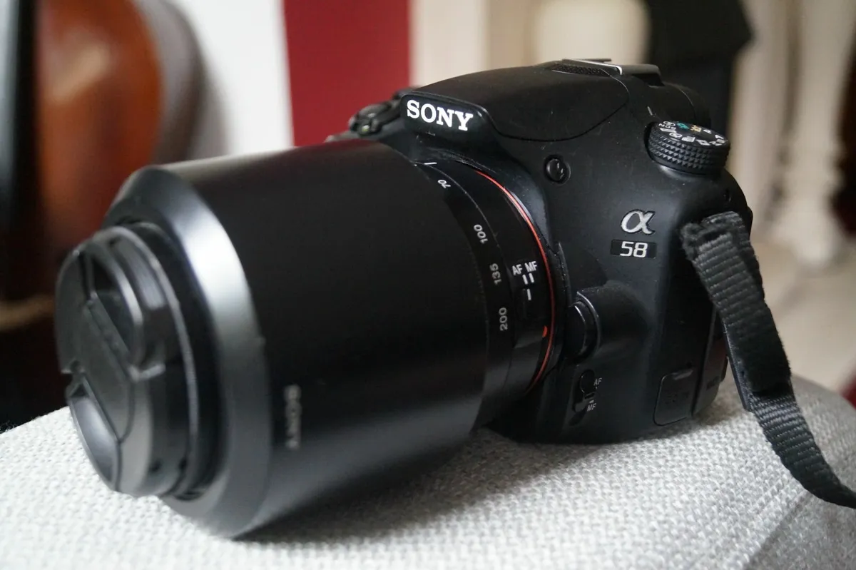 Sony Alpha A58 camera with 55/200 zoom lens - Image 2