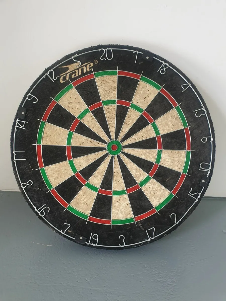 Crane dartboard