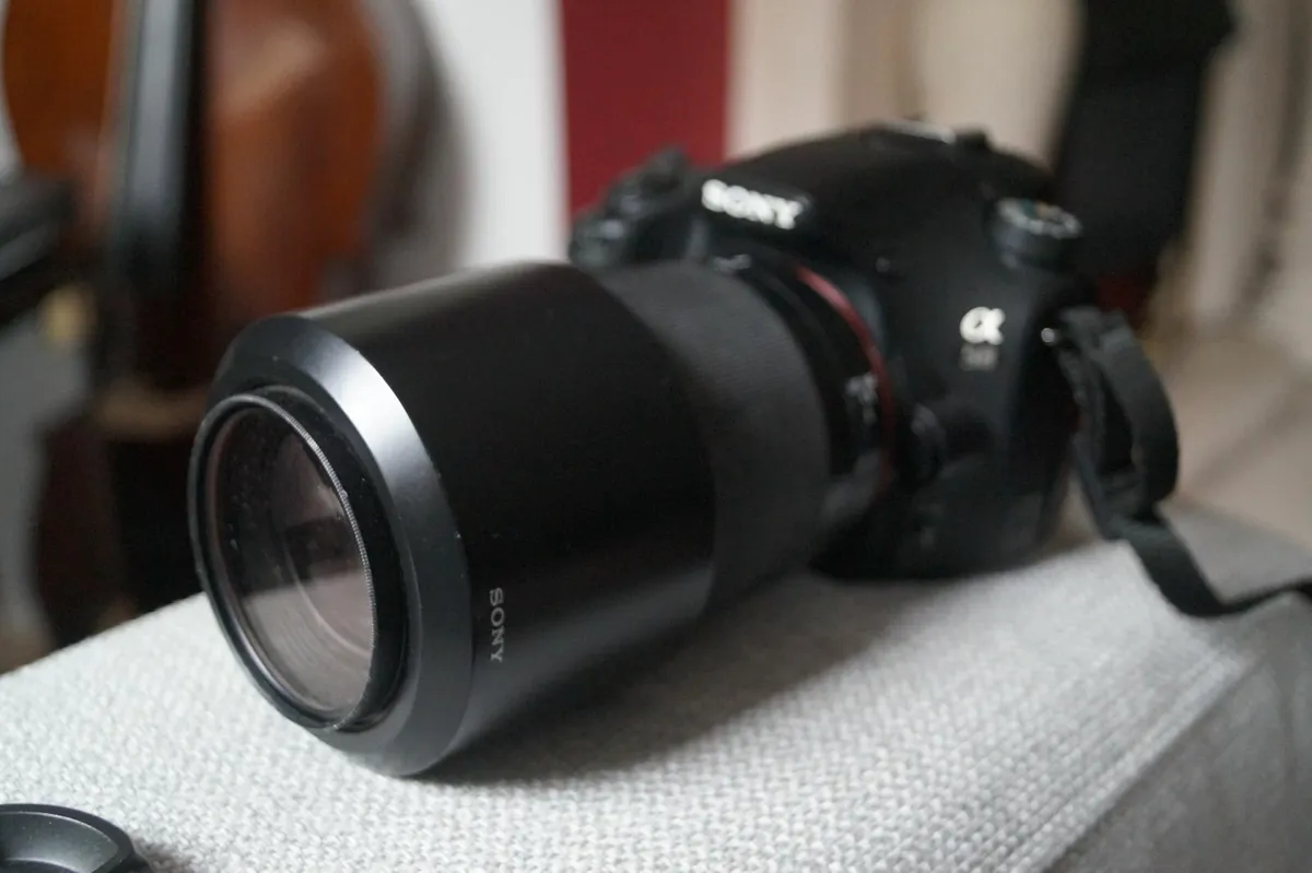 Sony Alpha A58 camera with 55/200 zoom lens - Image 4