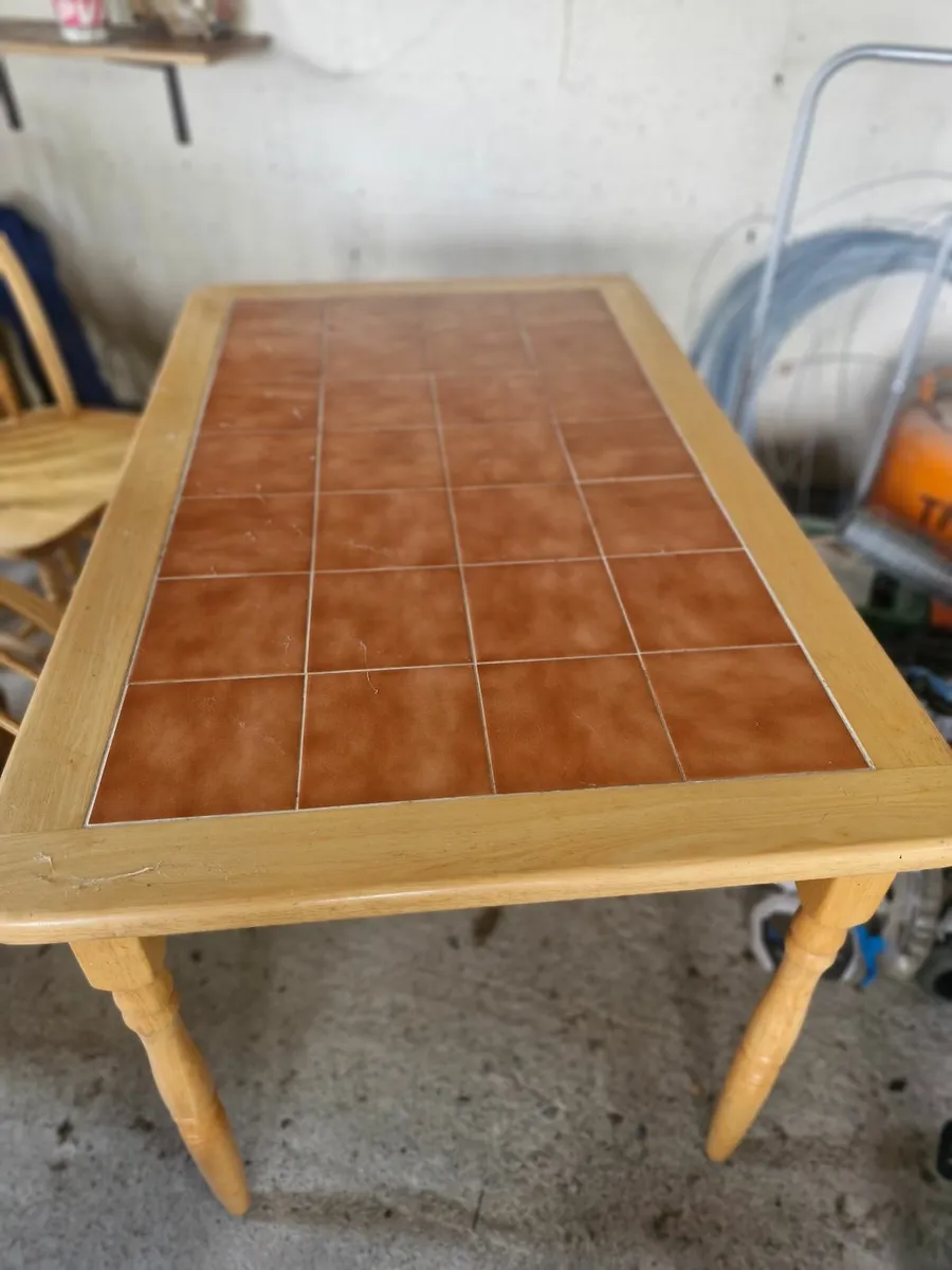 Solid wood Kitchen table & 4 chairs - Image 3