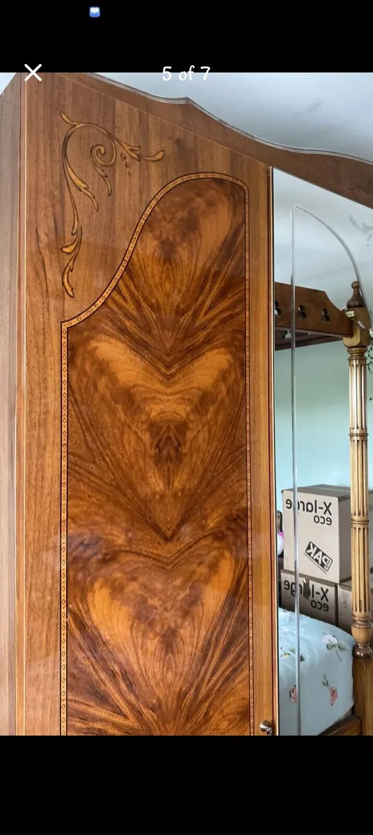 Double wardrobe - Image 4